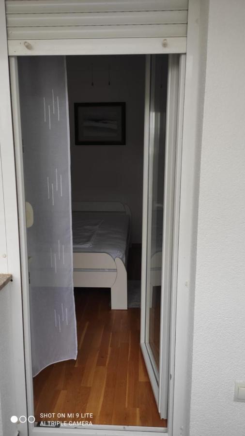 Apartmani Gavran Pirovac Ngoại thất bức ảnh