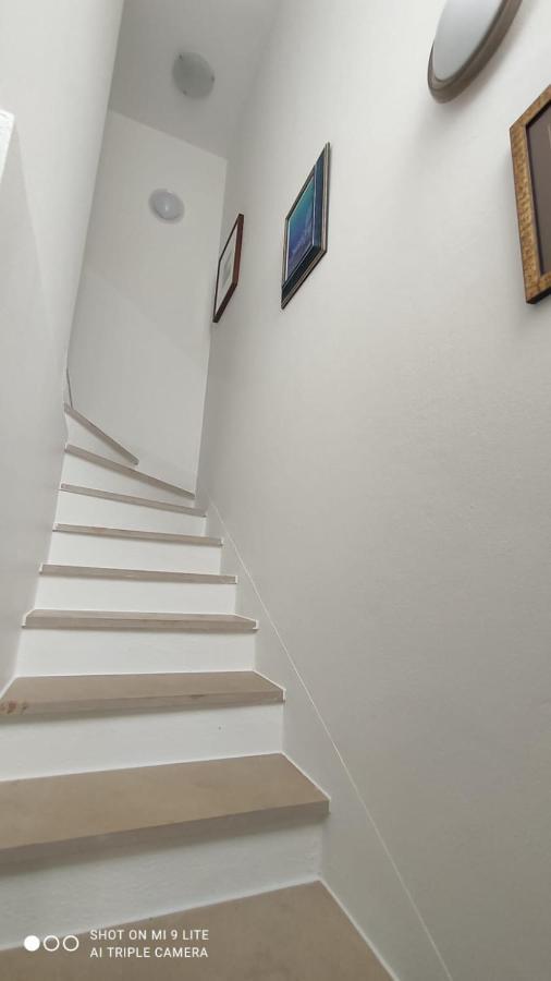 Apartmani Gavran Pirovac Ngoại thất bức ảnh