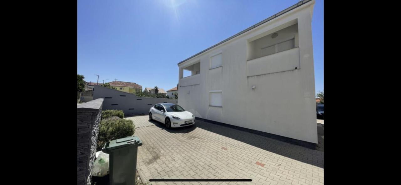 Apartmani Gavran Pirovac Ngoại thất bức ảnh