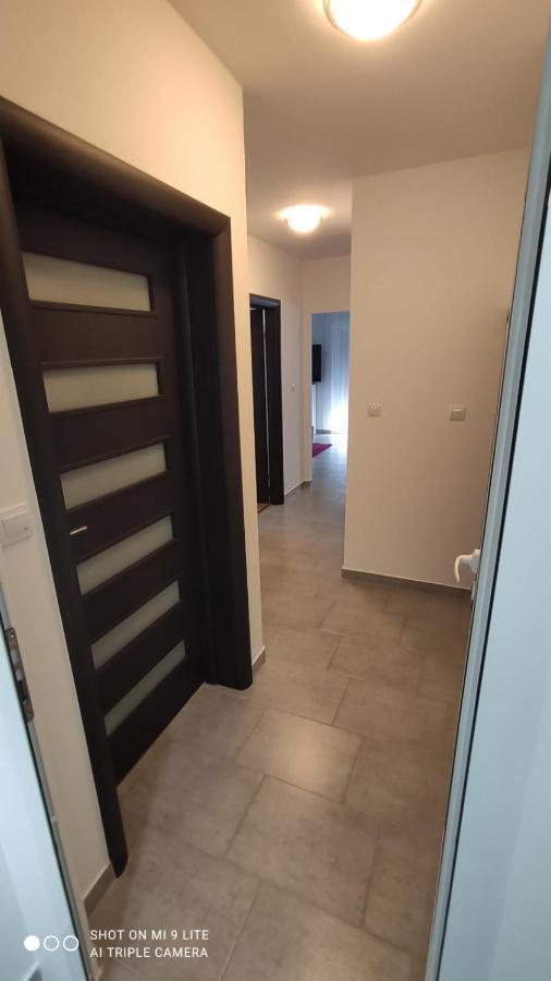 Apartmani Gavran Pirovac Ngoại thất bức ảnh