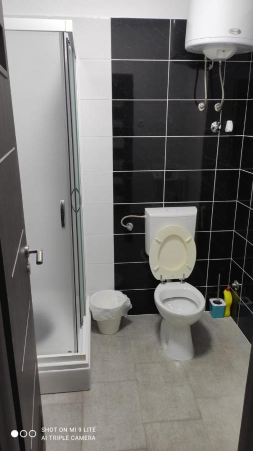 Apartmani Gavran Pirovac Ngoại thất bức ảnh
